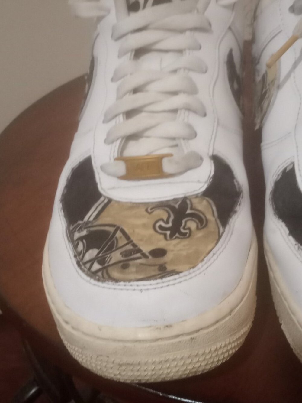 Mens Nike Air Force One 07 New Orleans Saints NFL White Leather Size 9.5 Tennis - Picture 7 of 12